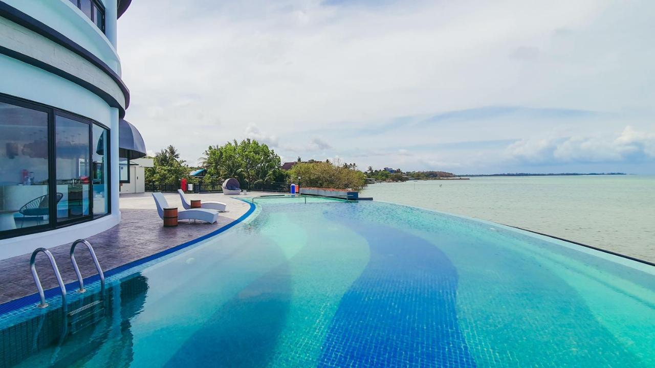 BW Suite Belitung Tanjung Pandan Ngoại thất bức ảnh
